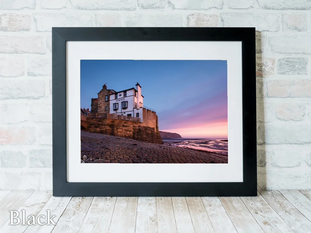 Bay Hotel Robin Hood's Bay 6 Bay Hotel Robin Hood's Bay - Black-Landscape-Frame