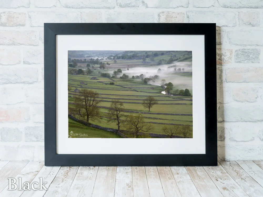 Starbotton 6 Starbotton - Black-Landscape-Frame